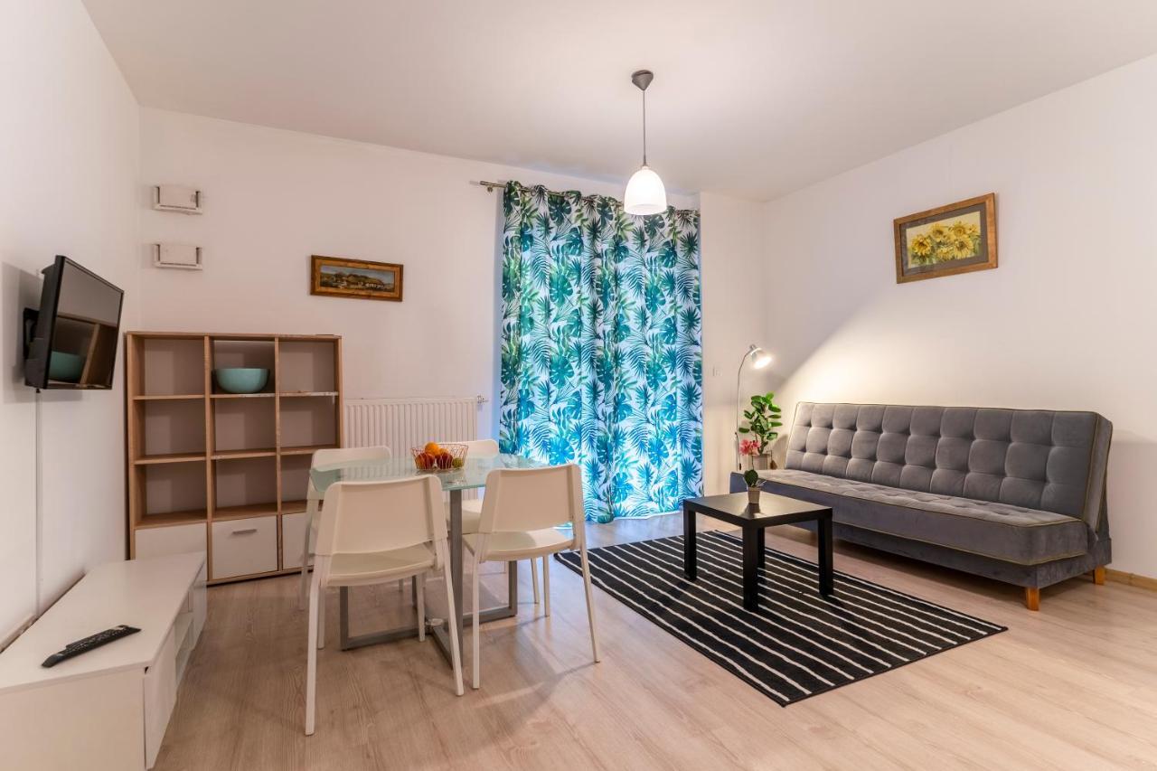 ורשה First - Green Zoliborz Apartment 6 מראה חיצוני תמונה
